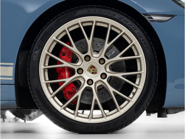 Porsche 911 Targa 4S Exclusive Design Edition