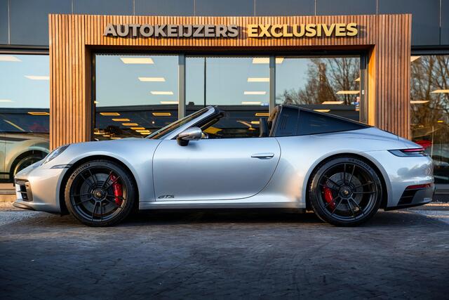 Porsche 911 3.0 4 GTS Neuslift Alcantara Sport Chrono 360 Cam Bose