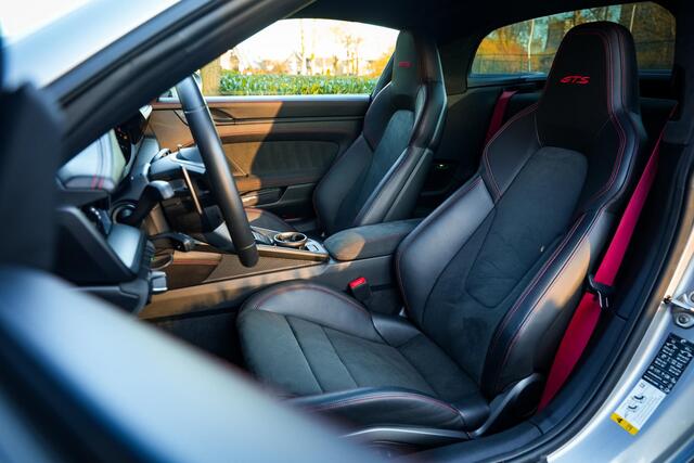 Porsche 911 3.0 4 GTS Neuslift Alcantara Sport Chrono 360 Cam Bose