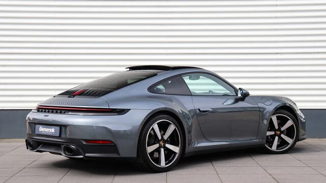 Porsche 911 992.2 3.0 Carrera Facelift | Stoelventilatie | BOSE Sound | Schuifdak | HD-Matrix | Sportuitlaat | 18-Voudig