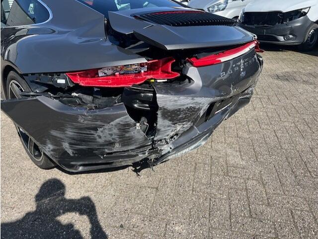 Porsche 911 3.0 Carrera 4S AUT. PDK PANO KLIMA LEER 27000KM!