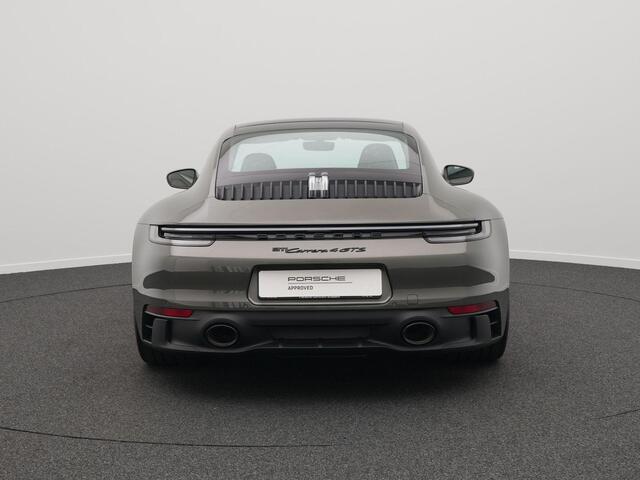 Porsche 911 Carrera 4 GTS