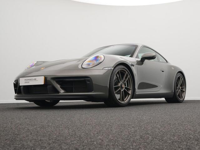 Porsche 911 Carrera 4 GTS