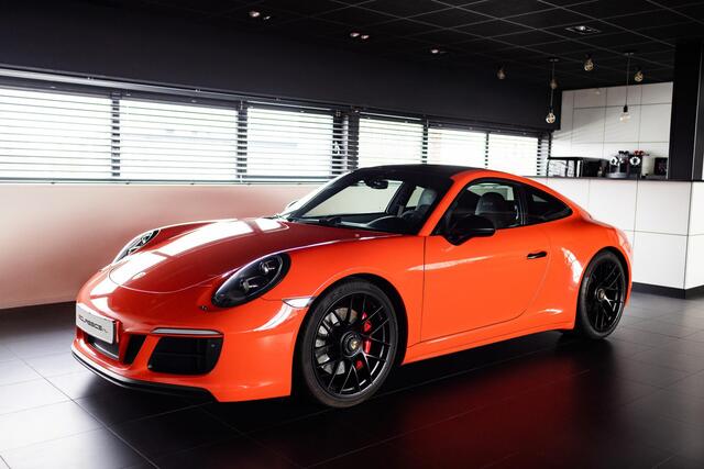 Porsche 911 3.0 Carrera 4 GTS
