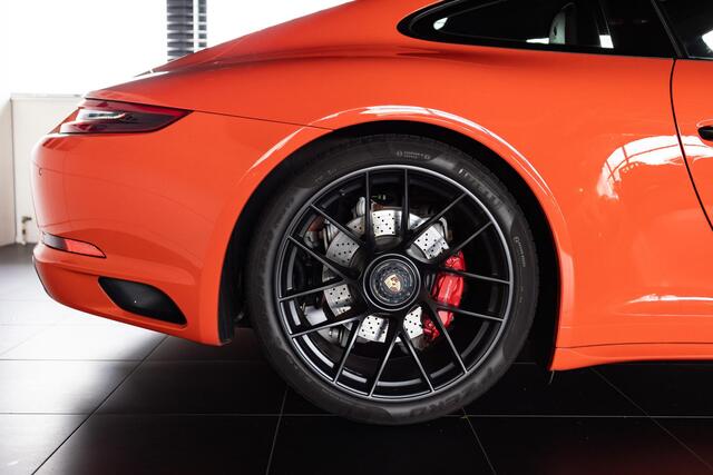 Porsche 911 3.0 Carrera 4 GTS