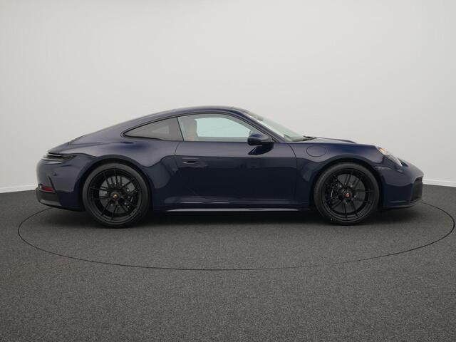 Porsche 911 Carrera GTS