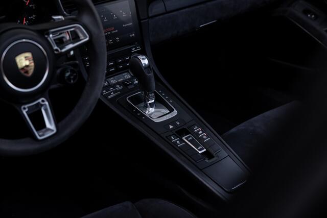 Porsche 911 3.0 Targa 4 GTS