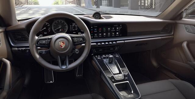 Porsche 911 Carrera 4 GTS Cabriolet