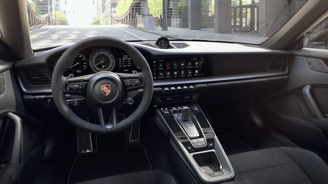 Porsche 911 Carrera GTS Cabriolet