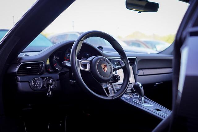 Porsche 911 3.0 Targa 4 GTS 991.2 / PTV+ / Camera / Bose