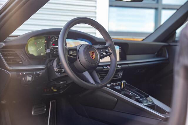 Porsche 911 Cabrio 3.0 Carrera Sportuitlaat Stoelverw. Camera LED 21''LM