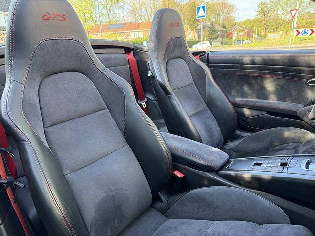 Porsche 911 Cabrio 3.0 Carrera 4 GTS 450pk