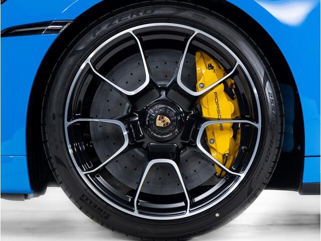 Porsche 911 Turbo S