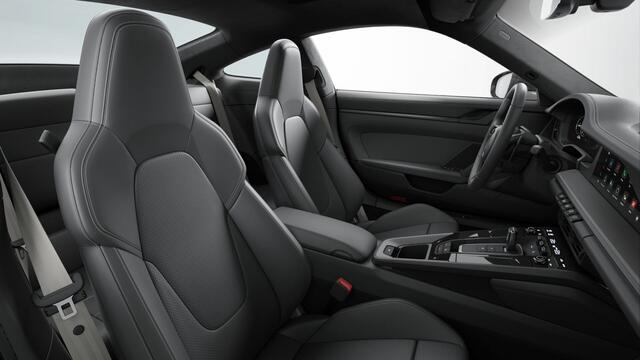 Porsche 911 Carrera 4 GTS