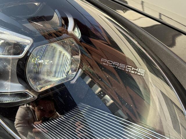 Porsche 911 Cabrio 3.0 Carrera 4 S Approved 2-2027 Lift SportChrono Achteras PDLS SportDesign 20''/21'' Surround View