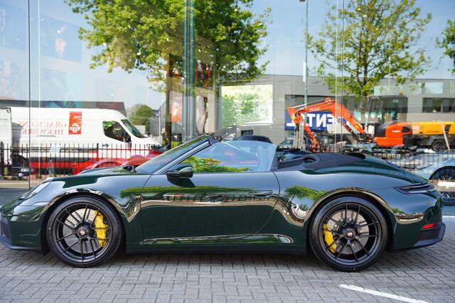 Porsche 911 Cabrio 3.0 Carrera GTS PTS Brewster Green Ceramic