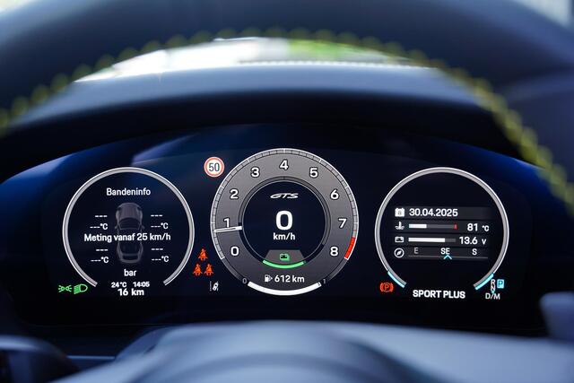 Porsche 911 Cabrio 3.0 Carrera GTS PTS Brewster Green Ceramic