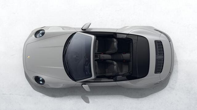 Porsche 911 Carrera 4 GTS Cabriolet