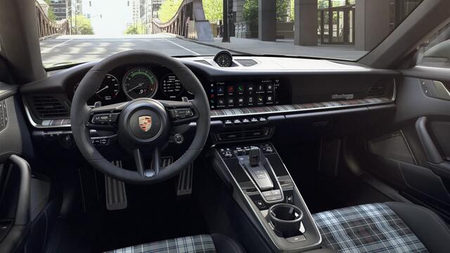 Porsche 911 3.8 Turbo 50 Years, Heritage Design, 21", pano, Burmester, schuifdak, alcantara, memory, keyless, ACC, NP404k