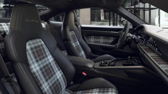 Porsche 911 3.8 Turbo 50 Years, Heritage Design, 21", pano, Burmester, schuifdak, alcantara, memory, keyless, ACC, NP404k
