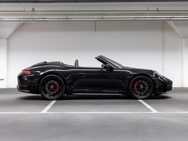 Porsche 911 Carrera 4 GTS Cabriolet