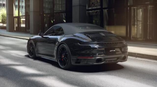 Porsche 911 Cabrio Carrera 4 GTS Cabriolet
