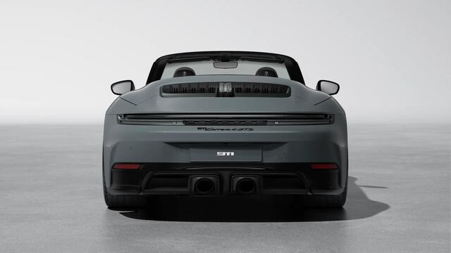 Porsche 911 992.2 T-Hybrid Carrera 4 GTS Cabriolet Keramisch 911 3.6 Carrera 4 GTS Stiksel Geel