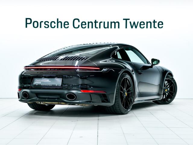 Porsche 911 Carrera 4 GTS