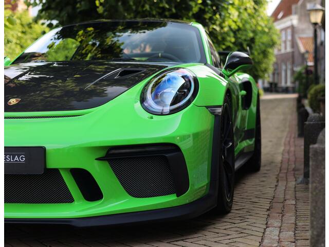 Porsche 911 4.0 GT3 RS | Lizard Green - Weissach - Lift - Camera
