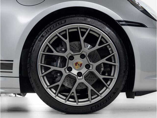 Porsche 911 Carrera