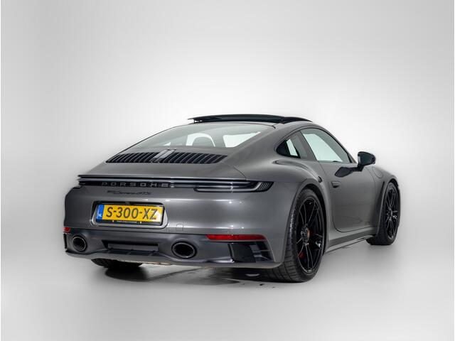 Porsche 911 Carrera GTS
