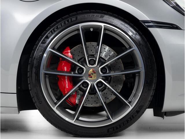 Porsche 911 Carrera 4S