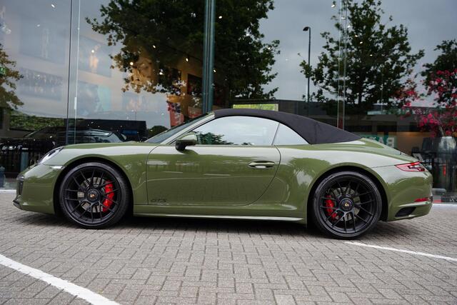 Porsche 911 991 Cabriolet 3.0 Carrera GTS Nato Green Burmester Lifting