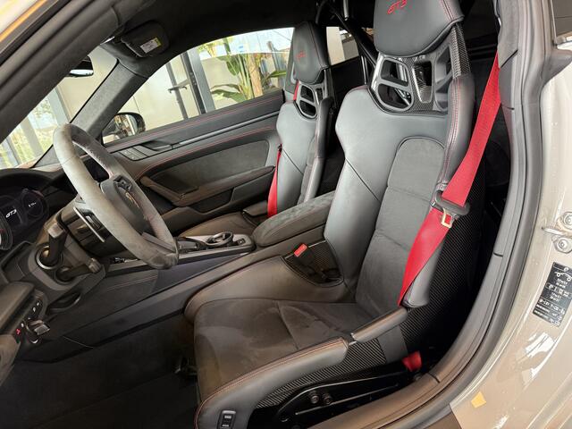 Porsche 911 4.0 GT3 ** Clubsport ** PPF ** PCCB ** Lift ** Carbon Dak ** PTV Plus ** 4-wiel sturing NP 295K ** NL geleverd ** NAP