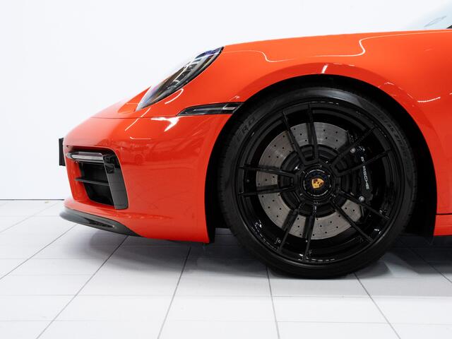 Porsche 911 Carrera GTS