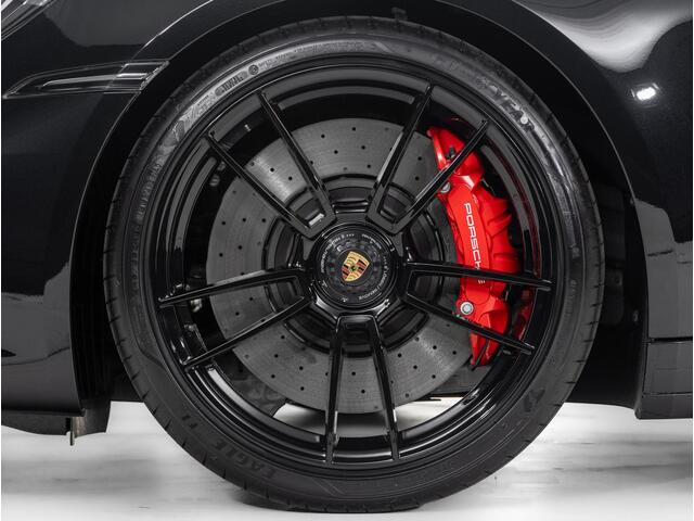 Porsche 911 Carrera 4 GTS Cabriolet