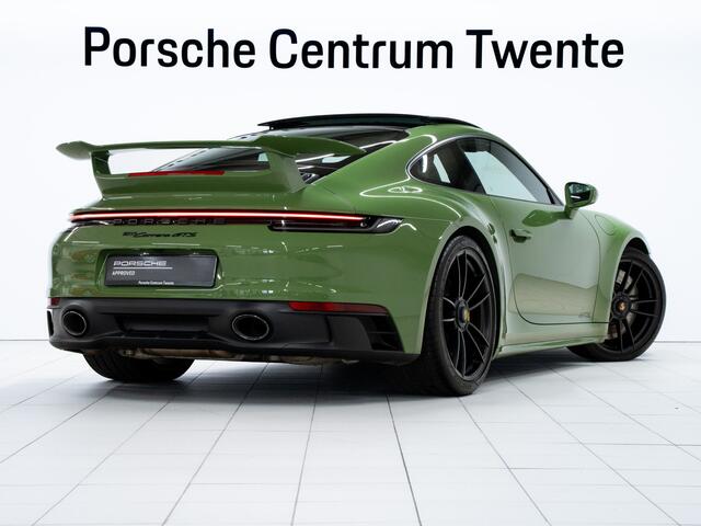 Porsche 911 Carrera GTS