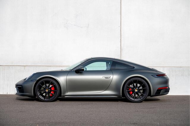 Porsche 911 3.0 Carrera 4 S Volledig matte PPF Sport Chrono / Sport Design / Light-Design
