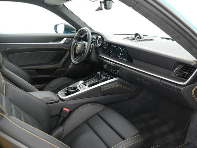 Porsche 911 Turbo S 3.8 650pk |dealer onderhouden|Aero-pakket|wrap|lift|Burmester|sport-chrono|PDCC|sportuitlaat|360|panoramadak|memory|18-voudig|stoelverwarming & verkoeling|