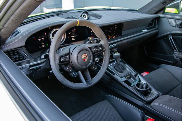 Porsche 911 Porsche 911 4.0 GT3 RS | (ExportPrice) | Weissach | PTS | VAT | Ceramic PCCB | Lift | Exclusive Manufaktur Acid Green ¤16,539 PTS | Bose Sound | Sport Chrono | PDLS+ Black | 525 HP | Alcantara | Carbon | VAT | 992 | Clubsport Package | Camera | Ambient Li