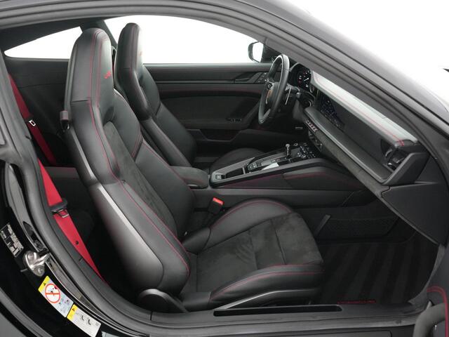 Porsche 911 3.0 Carrera GTS |Org. NL|BTW-auto|blue eye|panoramadak|Bose|18-voudig|memory|PDLS|sportuitlaat|Apple Carplay|sport chrono|sport design|parkeercamera|blind spot|