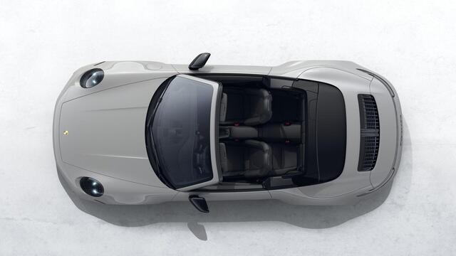 Porsche 911 Carrera 4 GTS Cabriolet