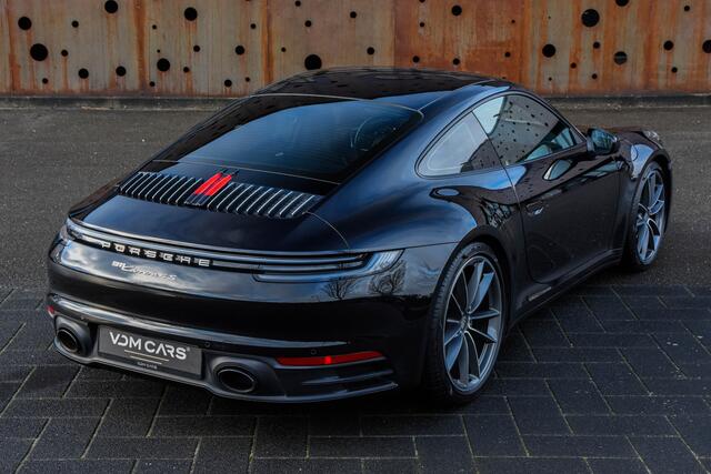Porsche 911 3.0 Carrera 4S | Carbon | Memory | Surround View | PDLS+ | Sportuitlaat | Stoelventilatie | Sport Chrono | CarPlay |