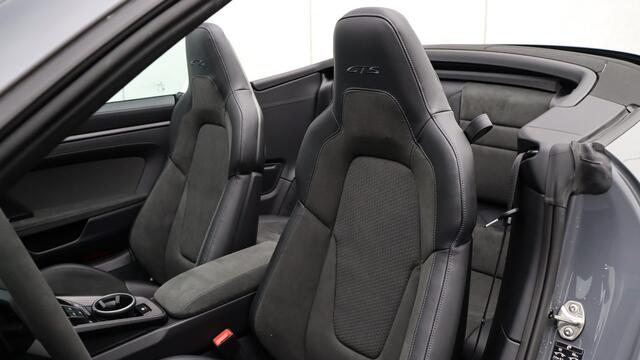 Porsche 911 Cabrio 992.2 Carrera GTS | HD Matrix | BOSE Sound | Sportuitlaat | Race-Tex