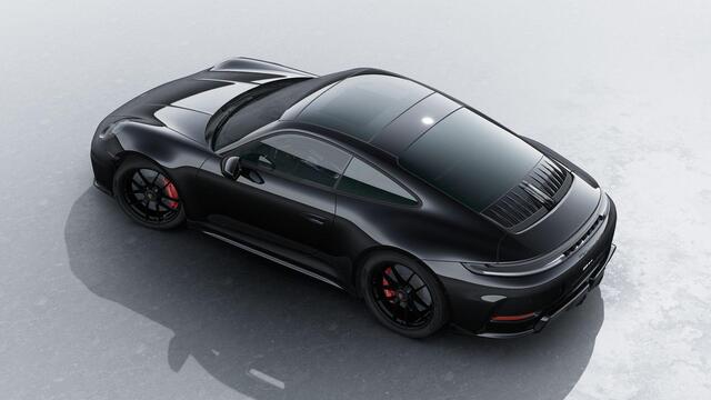 Porsche 911 Carrera 4 GTS