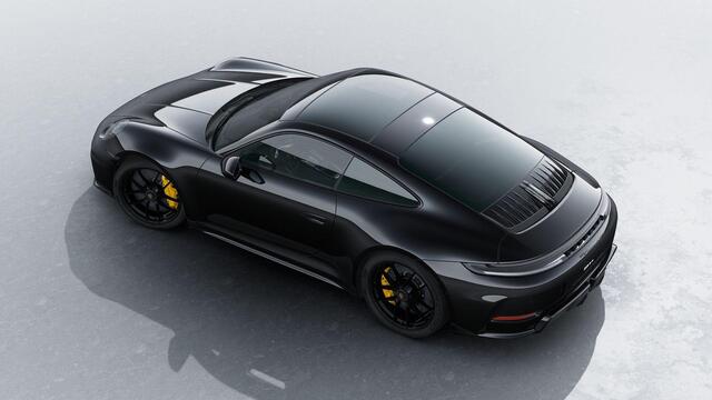 Porsche 911 Carrera 4 GTS