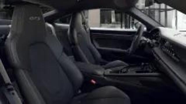 Porsche 911 Carrera 4 GTS