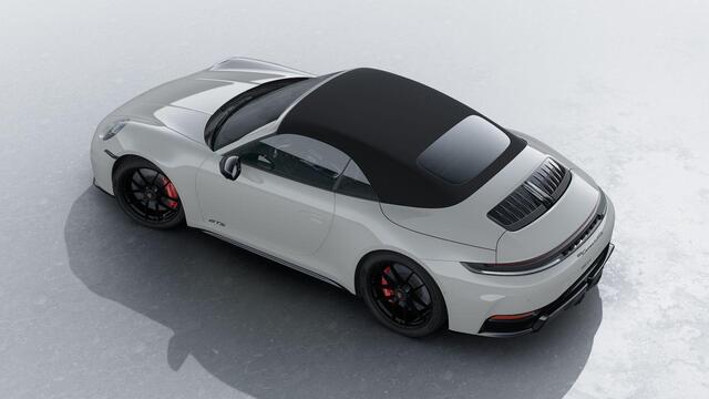 Porsche 911 Carrera 4 GTS Cabriolet