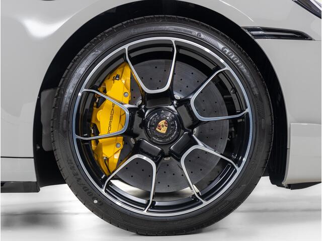 Porsche 911 Turbo S Cabriolet