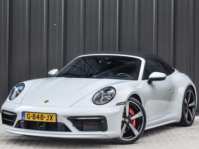 Porsche 911 Cabrio 3.0 Carrera 4 S | NL-AUTO | SPORT DESIGN PACK | 4-WHEEL BESTURING | LIFT SYSTEEM | SPORT CHRONO | 18-WEGS MEMORY SEATS | BURMESTER SOUND | ADAPTIVE CRUISE | CARBON PACK | MATRIX LED | 360 CAMERA | NEW PRICE: 236.000